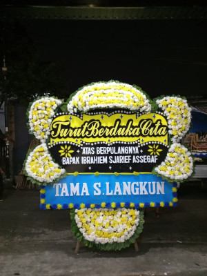 Papan Bunga Duka di Sindang Laya
